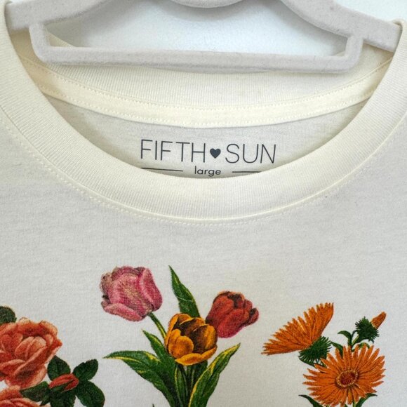 Fifth Sun Flower Print Graphic T-Shirt Large - Picture 4 of 4